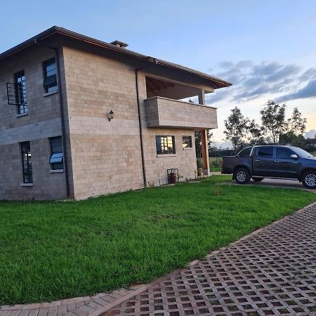 The Landing Nanyuki Cottages Extérieur photo