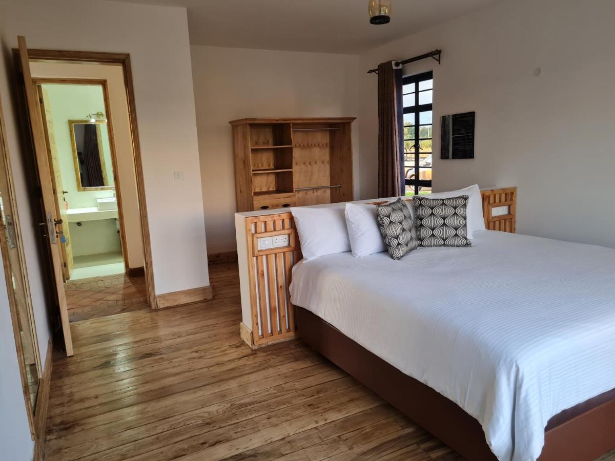 The Landing Nanyuki Cottages Extérieur photo