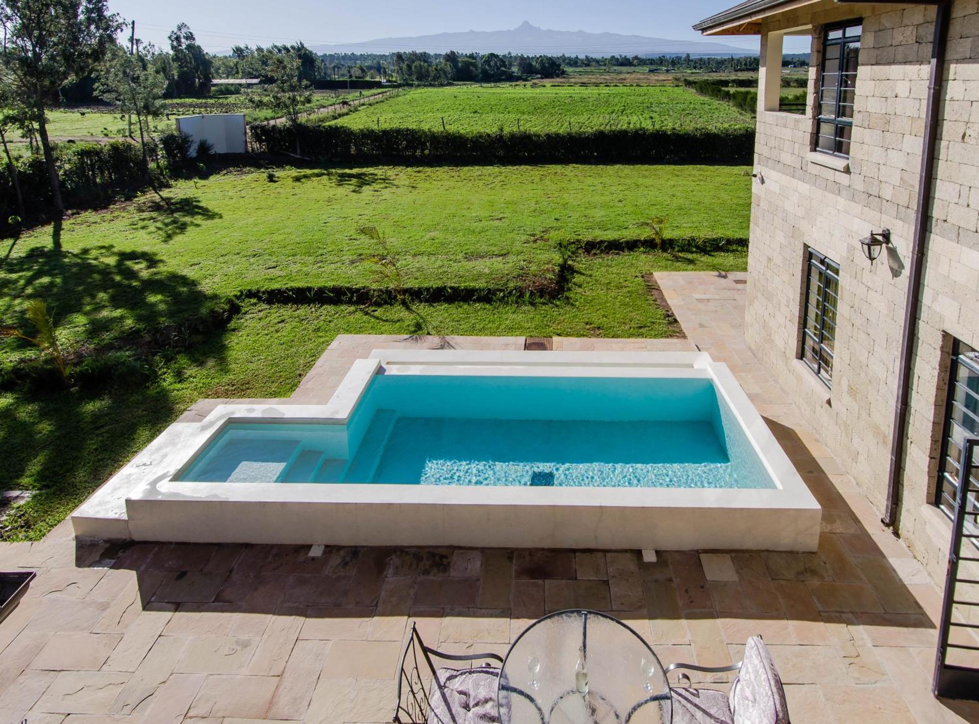 The Landing Nanyuki Cottages Extérieur photo